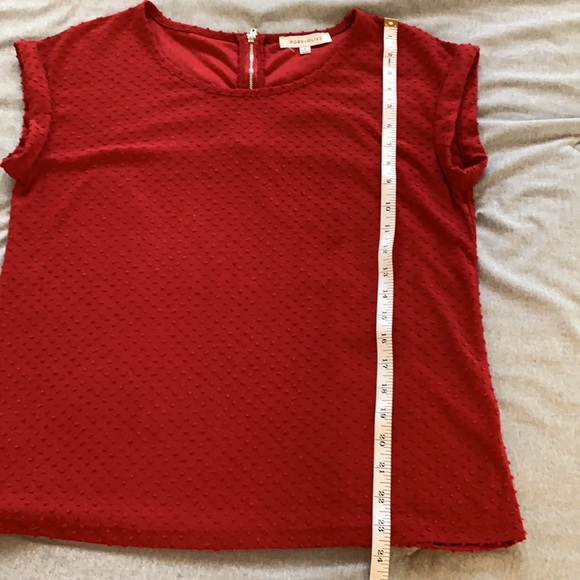 Rose + Olive polka dot textured top - Picture 6 of 8